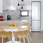 Apartamento Beautiful In Laguna Overlooking Laguna Rosa In With 2 Bedrooms And 2 Bathrooms Torrevieja