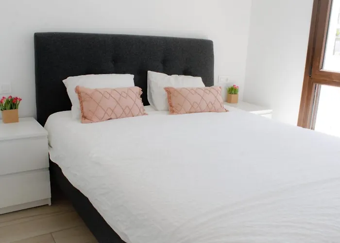 Beautiful In Laguna Overlooking Laguna Rosa In With 2 Bedrooms And 2 Bathrooms Apartman